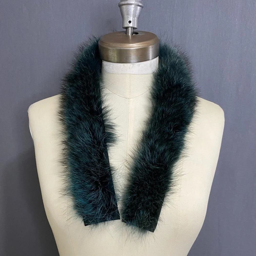 Forest green Fur Collar with Snap Closure - Picture 3 of 6